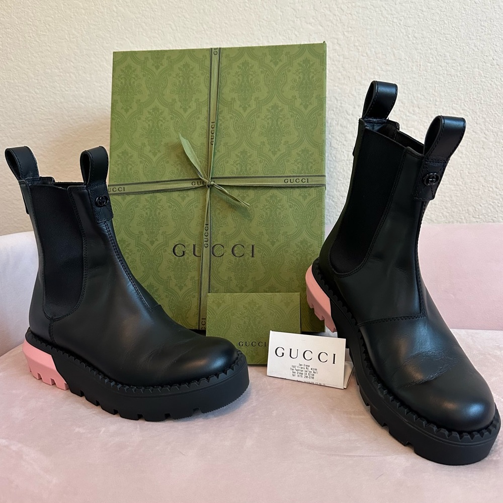 Gucci authentic women’s black leather ankle boots Fall 2023, worn twice Size 6.5